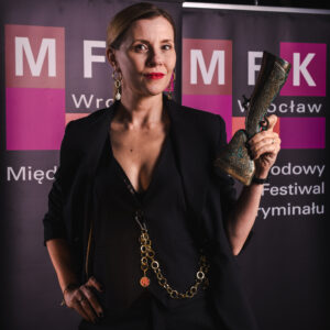 Joanna Opiat-Bojarska z Nagrodą Czytelników Wielkiego Kalibru Międzynarodowego Festiwalu Kryminału. Wrocław 2022